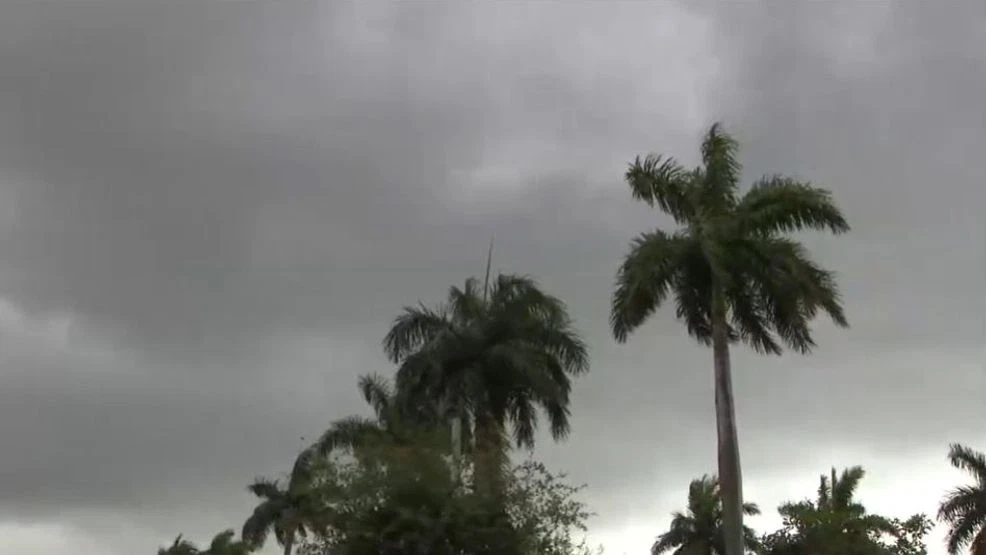 Scattered Showers and Thunderstorms Continue Across South Florida Overnight