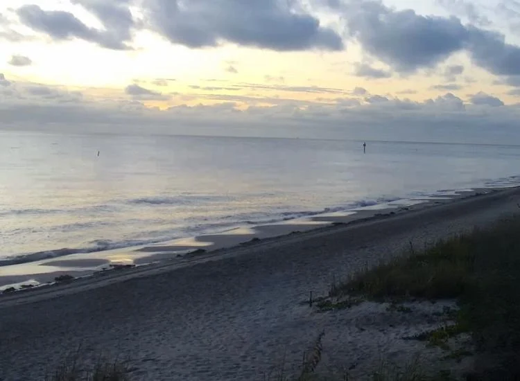 Windy Start to the Week in Key Biscayne